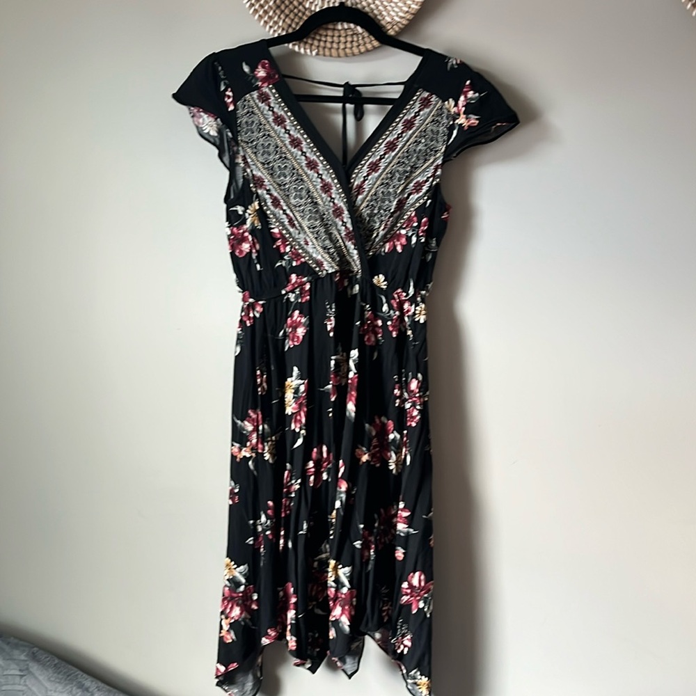 Cute Floral Summer Dress with Handkerchief hem